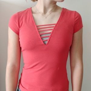 Low cut short sleeve tee